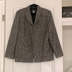 Perfect Condition B&W Herringbone Zip Up Long Sleeve Coat Jacket Overcoat